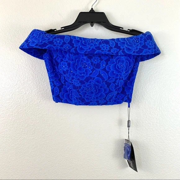 La Femme Off The Shoulder Top Electric Blue 2 - Picture 2 of 7